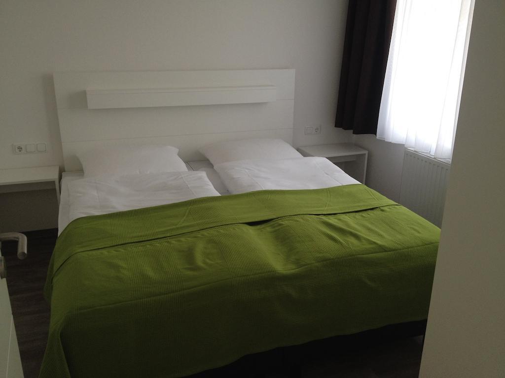 Aparthotel Am Heidensee Schwerin  Habitación foto